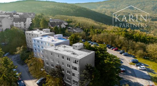 KOMPLETNE ZREKONŠTRUOVANÝ A ZARIADENÝ 4I BYT S LODŽIOU A PIVNICOU