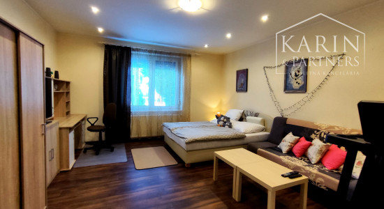 Rodinný dom 6izbový po kompl.rekonštrukcii, Nové Zámky