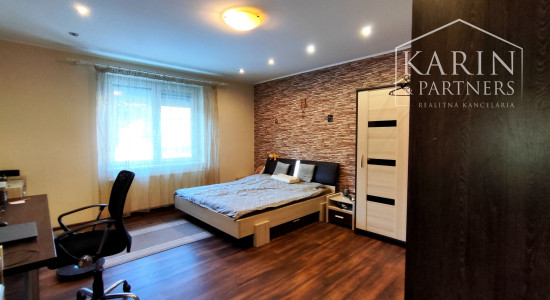 Rodinný dom 6izbový po kompl.rekonštrukcii, Nové Zámky