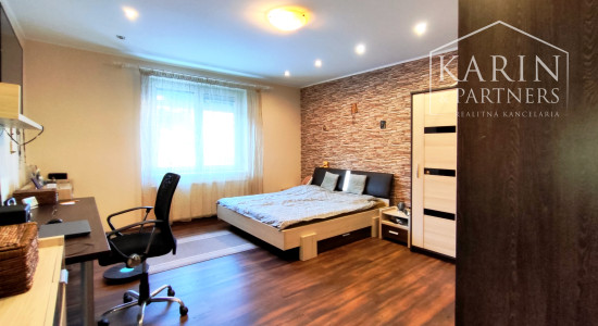 Rodinný dom 6izbový po kompl.rekonštrukcii, Nové Zámky