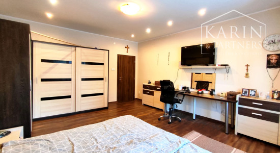 Rodinný dom 6izbový po kompl.rekonštrukcii, Nové Zámky