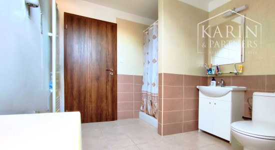 Rodinný dom 6izbový po kompl.rekonštrukcii, Nové Zámky