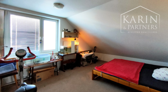 Rodinný dom 6izbový po kompl.rekonštrukcii, Nové Zámky