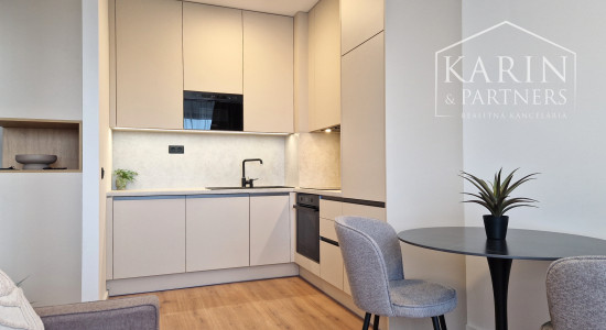 2-IZBOVÝ BYT S PARKOVANÍM  NA KRAMÁROCH