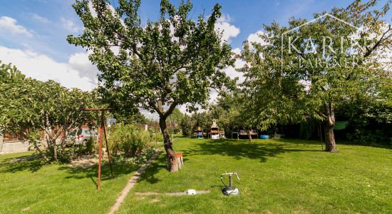 Predaj- Rodinný dom dvojgeneračný pozemok 1229m2 - Vajnory Bratislava