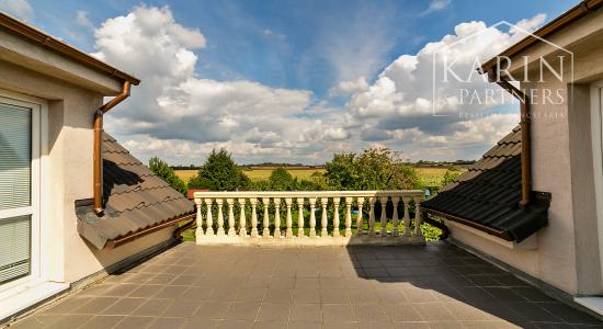 Predaj- Rodinný dom dvojgeneračný pozemok 1229m2 - Vajnory Bratislava