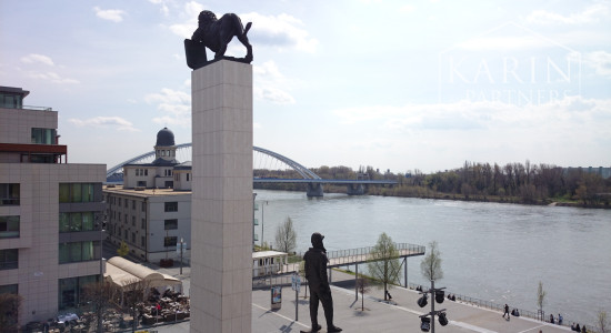 Prenájom - 2 izbový byt  v komplexe Eurovea - Pribinova ul. Exkluzívne!