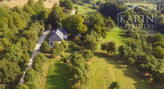 Chalupa pod lesom s ovocným sadom, 4144 m2, Nová Bošáca.