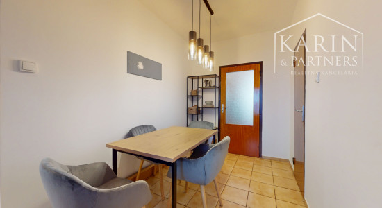 Zrekonštruovaný 3 IB - Zrkadlový háj, Petržalka