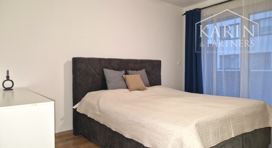 2-IZBOVÝ BYT S PARKOVANÍM  NA ZAČIATKU ROVINKY