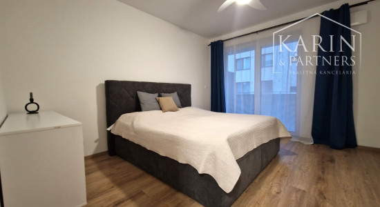 2-IZBOVÝ BYT S PARKOVANÍM  NA ZAČIATKU ROVINKY