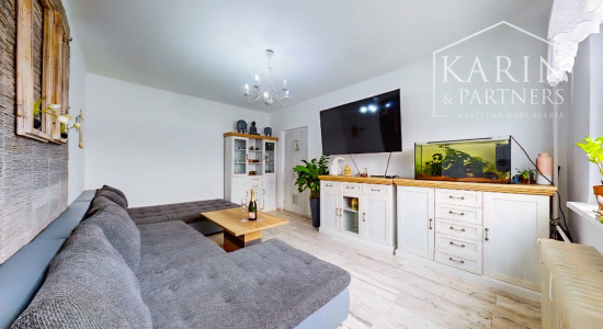 REZERVOVANÉ! Veľkorysý 4-izbový byt po rekonštrukcii na Pribinovej: Ideálny domov pre vašu rodinu