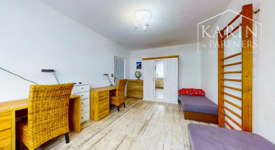 REZERVOVANÉ! Veľkorysý 4-izbový byt po rekonštrukcii na Pribinovej: Ideálny domov pre vašu rodinu