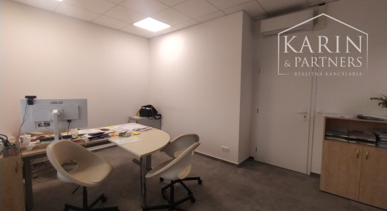 Prenájom klimat. viacúčelový priestor 80 m2 s kuchynkou/ WC/ sprchou + sklad 6m2, BA IV., Dúbravka.