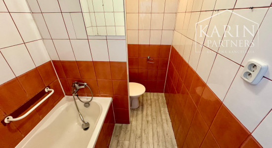 NA PRENÁJOM ZARIADENÝ 1i BYT V MESTE HOLÍČ