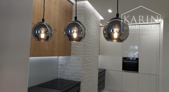 Staré Mesto - veľkometrážny reprezentatívny byt 167 m2, ul. Cintorínska