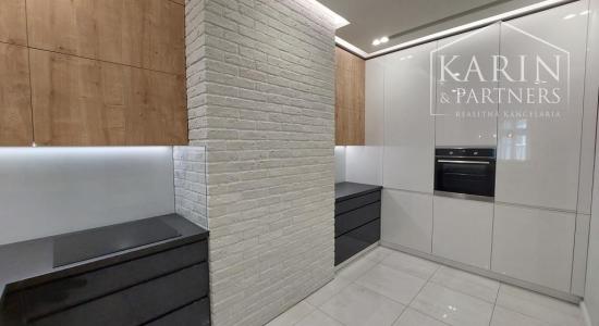 Staré Mesto - veľkometrážny reprezentatívny byt 167 m2, ul. Cintorínska