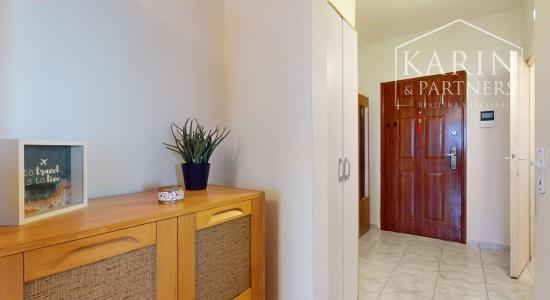 PRIESTRANNÝ A SVETLÝ 3I BYT S VEĽKOU ZASKLENOU LODŽIOU A PIVNICOU