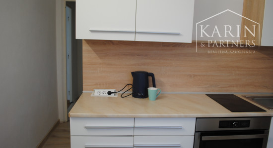 MODERNÝ – SLNEČNÝ 2 IZB. BYT V BREZNE