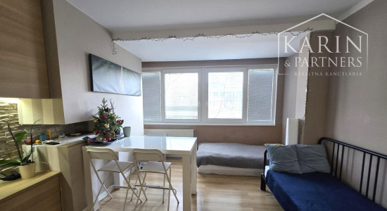 Predaj -  Garsónka po kompletnej rekonštrukcii - Strečnianska ul. Bratislava/Petržalka
