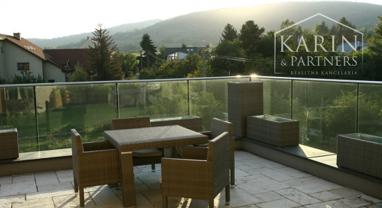 PRENÁJOM: Luxusná 5-izbová vila s výhľadom na Kamzík – Vinohrady- Nové mesto BA III