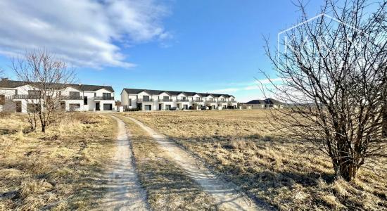 Investičná príležitosť v Hlbokom: 1695 m2 pre výstavbu RD alebo bytového domu | 3 min. od Senice