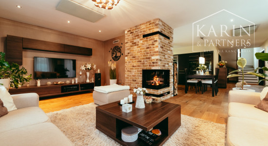 5i Rodinný dom v Senici – pohodlie, priestor a krbová atmosféra na ulici M. Braxatorisa