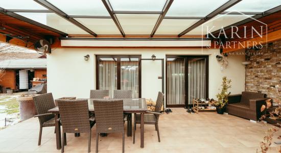 5i Rodinný dom v Senici – pohodlie, priestor a krbová atmosféra na ulici M. Braxatorisa