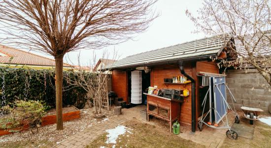 5i Rodinný dom v Senici – pohodlie, priestor a krbová atmosféra na ulici M. Braxatorisa