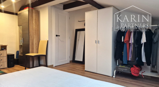 Zariadený 3 izbový byt s parkovaním v centre Rovinky