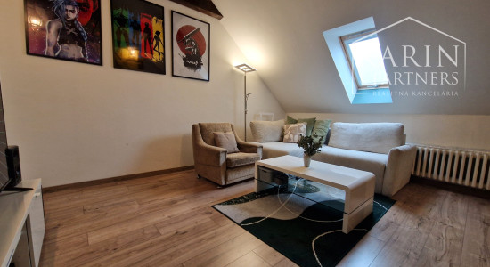 Zariadený 3 izbový byt s parkovaním v centre Rovinky