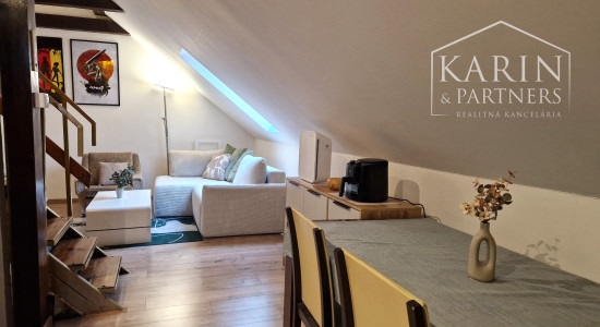 Zariadený 3 izbový byt s parkovaním v centre Rovinky