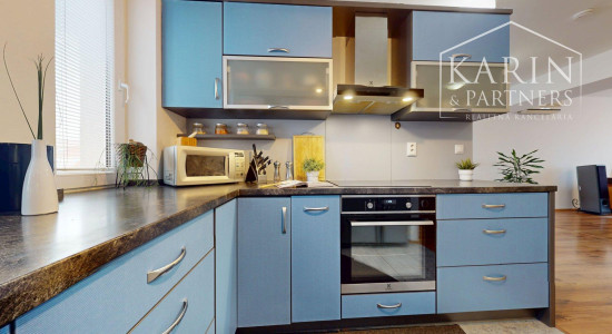 VÝNIMOČNE PRIESTRANNÝ A SVETLÝ 4I BYT S KRBOM A 2 BALKÓNMI