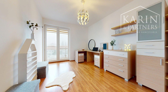 VÝNIMOČNE PRIESTRANNÝ A SVETLÝ 4I BYT S KRBOM A 2 BALKÓNMI