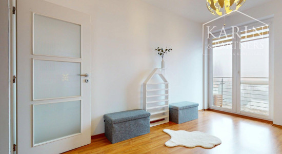 VÝNIMOČNE PRIESTRANNÝ A SVETLÝ 4I BYT S KRBOM A 2 BALKÓNMI