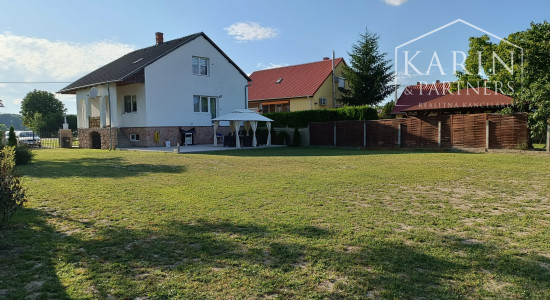 Predaj - rodinný dom 5 izbový s pozemkom 1483 m2 - Dunakiliti Maďarsko