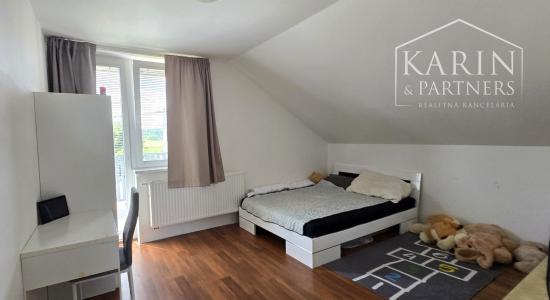 Predaj - rodinný dom 5 izbový s pozemkom 1483 m2 - Dunakiliti Maďarsko