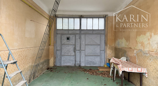 PRENÁJOM: 3-IZBOVÝ RODINNÝ DOM S VEĽKOU ZÁHRADOU – HOLÍČ