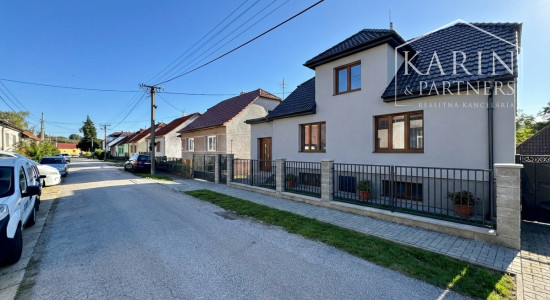 Priestranný 4-izbový rodinný dom, Petrova Ves