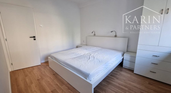 Prenájom 2 izbový byt pri Prezidentskom paláci