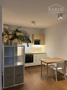 Zariadený 2 izbový byt s parkovaním v garáži a skladom - rezidenčný komplex Čerešne