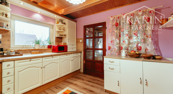 Štýlový 4 izbový rodinný dom kúsok od borovicových lesov