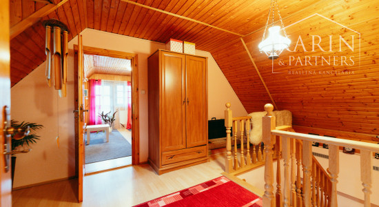 Štýlový 4 izbový rodinný dom kúsok od borovicových lesov