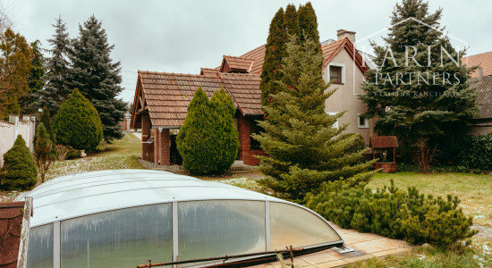 Štýlový 4 izbový rodinný dom kúsok od borovicových lesov