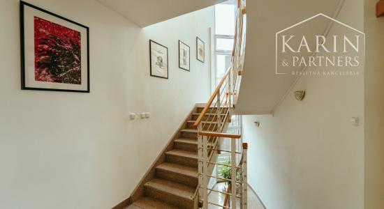 Veľkomtrážna vila pod Slavínom na prenájom