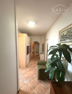 Predaj – Veľkometrážny 3-izbový byt s loggiou a murovanou garážou - Trenčín