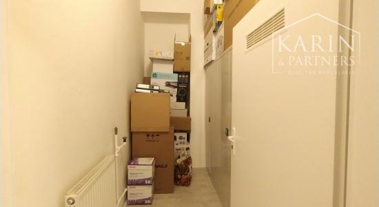 Prenájom klimatizovaný viacúčelový priestor 80 m2 s kuchynkou/ WC/ sprchou + sklad 6m2, BA IV., Dúbravka.