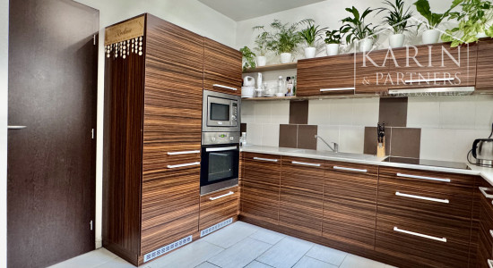 Váš nový domov bez starostí: Krásny poschodový dom z roku 2011 v obľúbenej lokalite Krivé Kúty