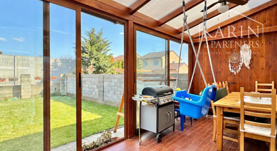 Váš nový domov bez starostí: Krásny poschodový dom z roku 2011 v obľúbenej lokalite Krivé Kúty