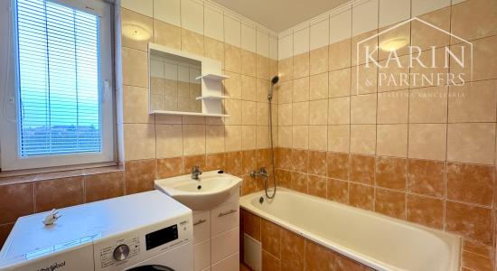 PRENÁJOM ZARIADENÉHO 2i BYTU V HOLÍČI